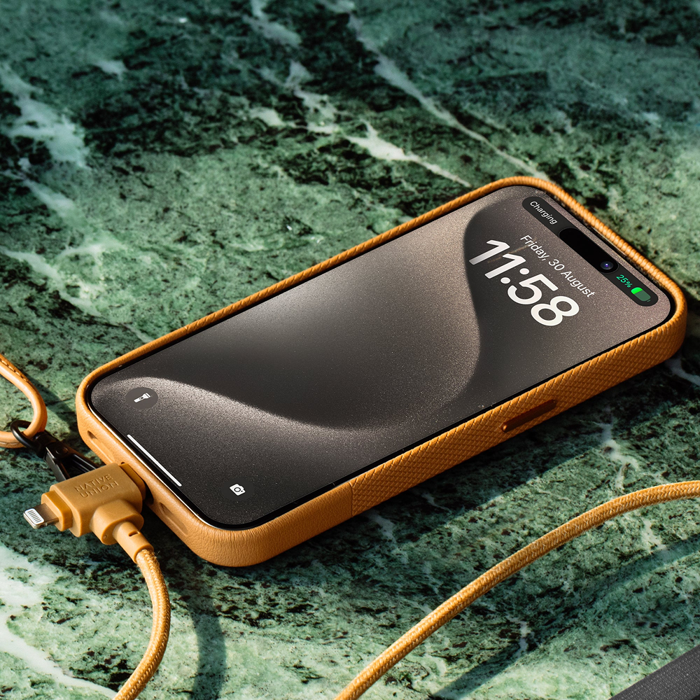 (RE)CLASSIC CASE FOR IPHONE 16 PRO MAX, чехол защитный для iPhone 16 PRO MAX, крафт